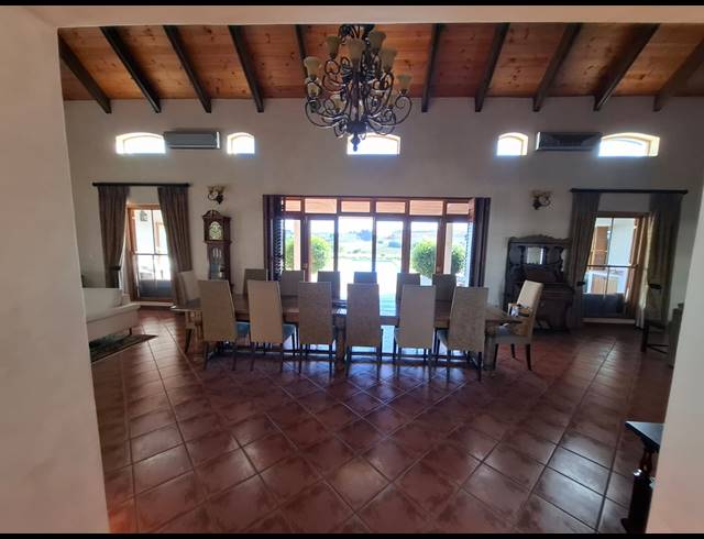 10HA FARM FOR SALE IN STELLENBOSCH FARMS